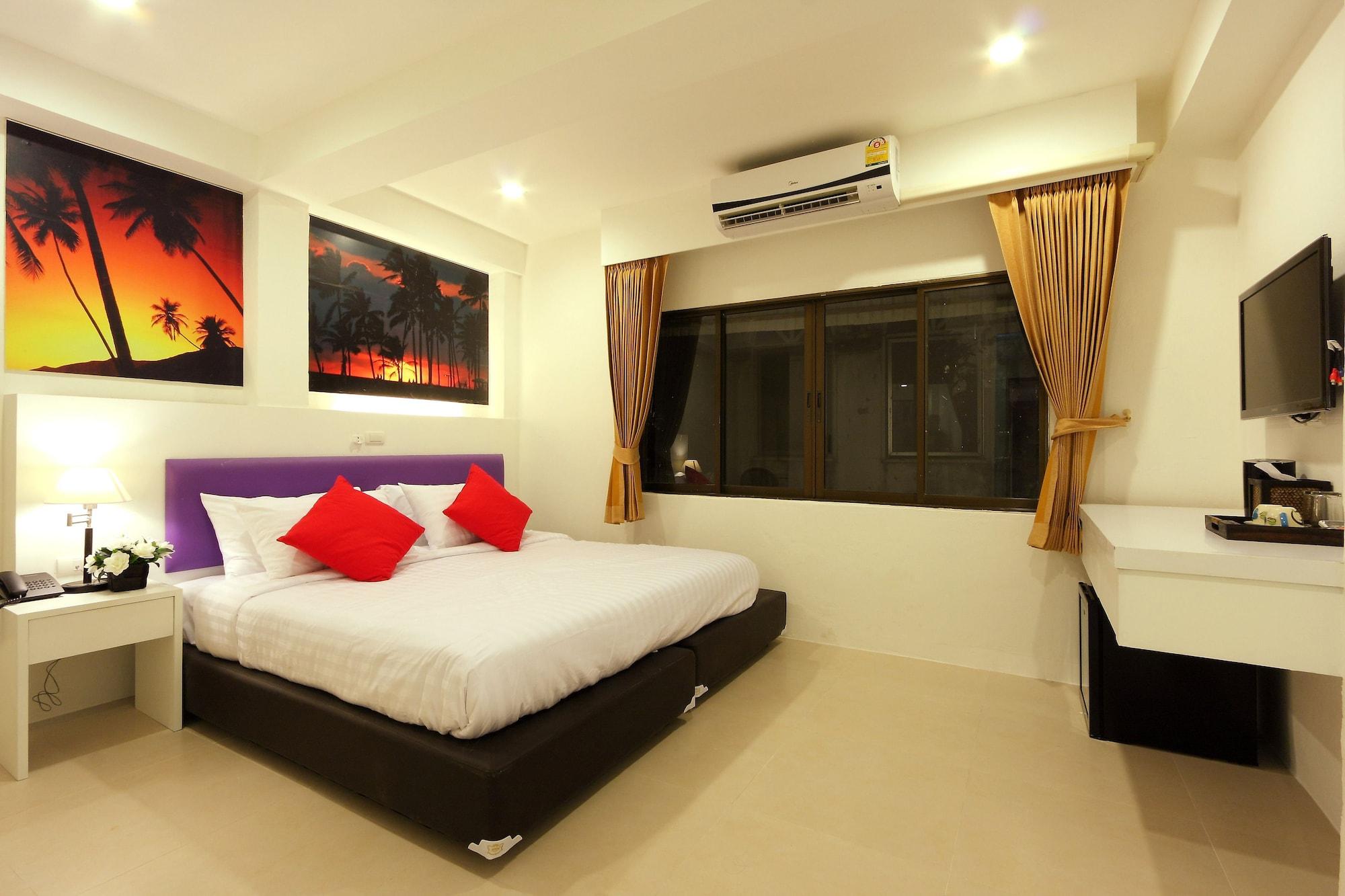 Armoni Patong Beach Hotel Exteriör bild