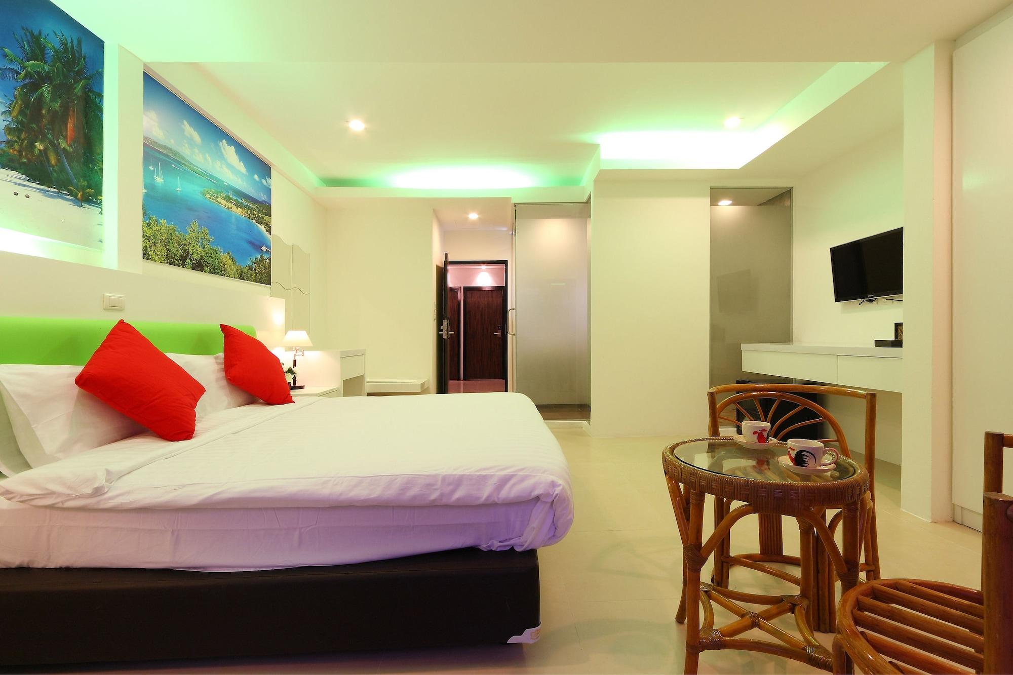 Armoni Patong Beach Hotel Exteriör bild