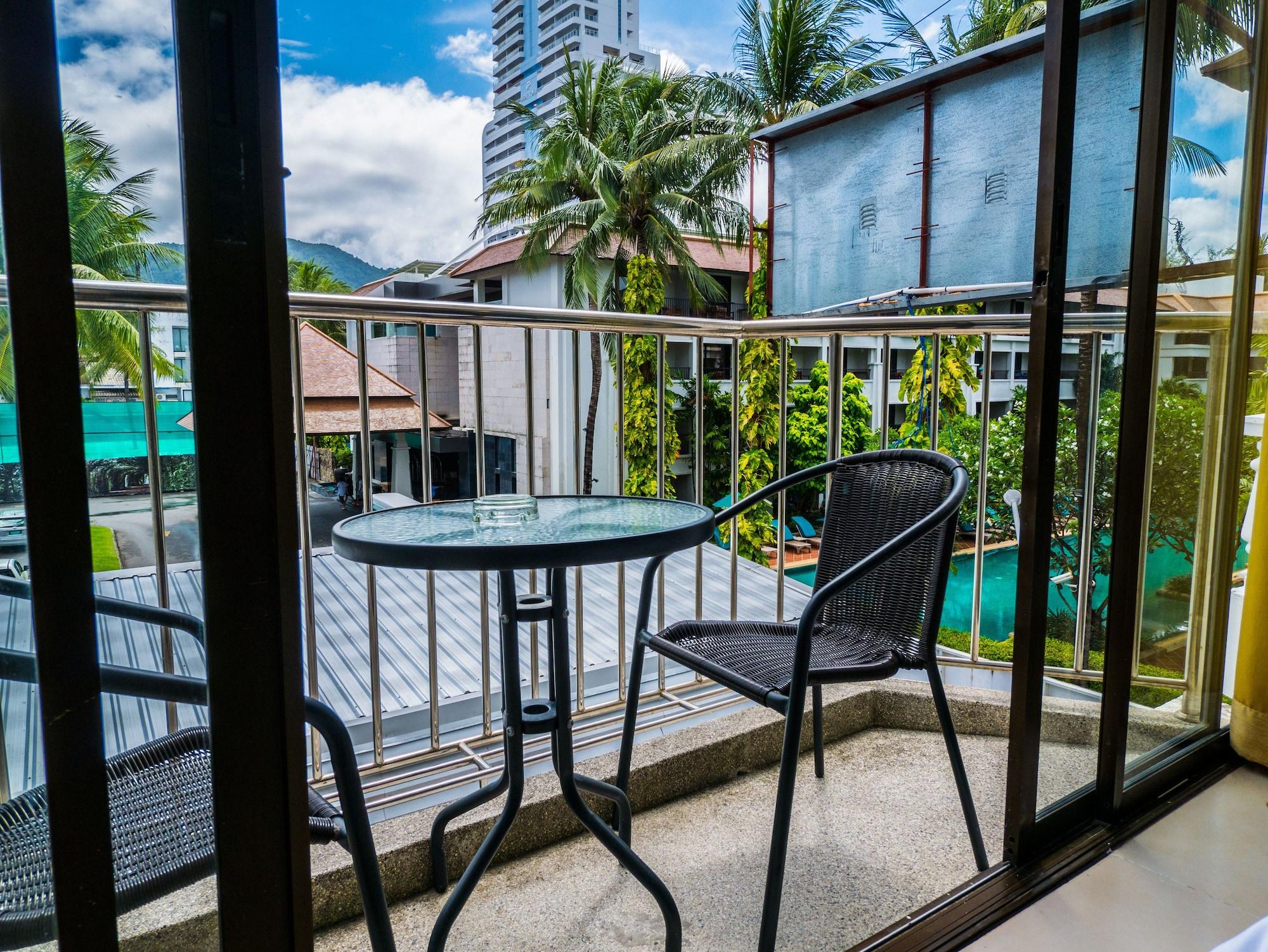 Armoni Patong Beach Hotel Exteriör bild