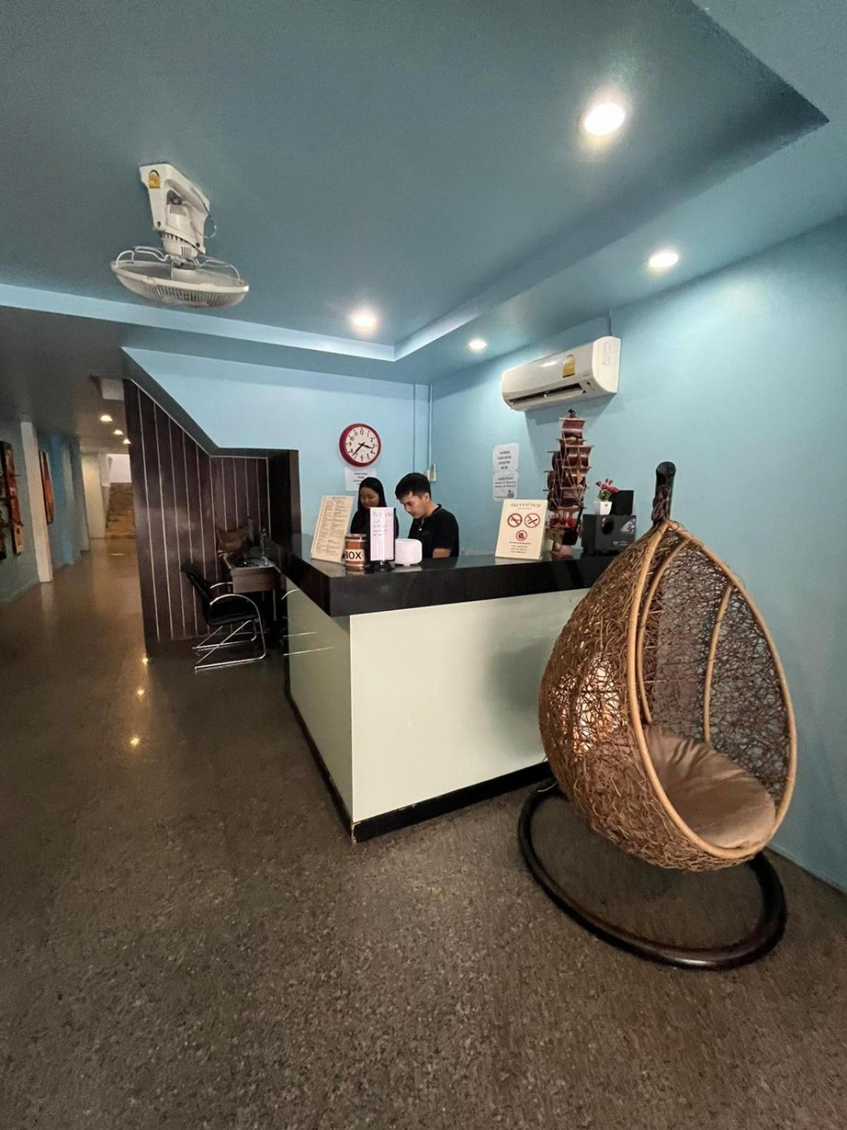 Armoni Patong Beach Hotel Exteriör bild